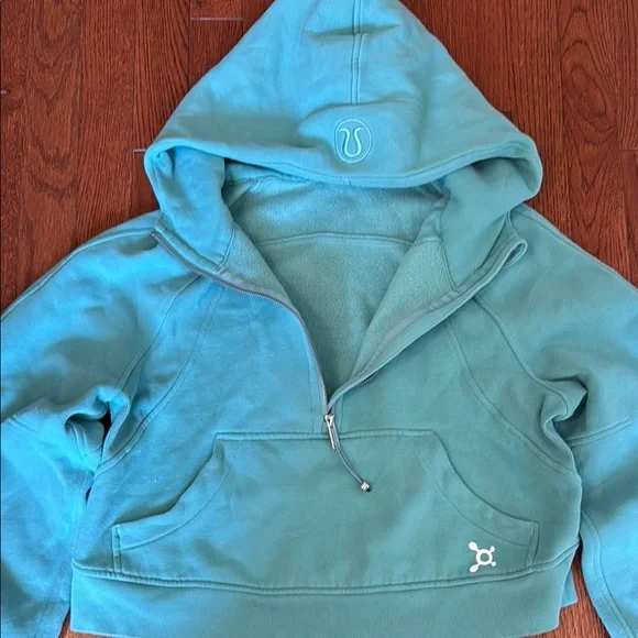 Lululemon/Orangetheory Teal Scuba - Picture 2 of 3